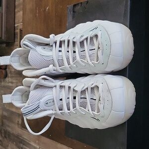 Nike foamposite size 13 swoosh pack